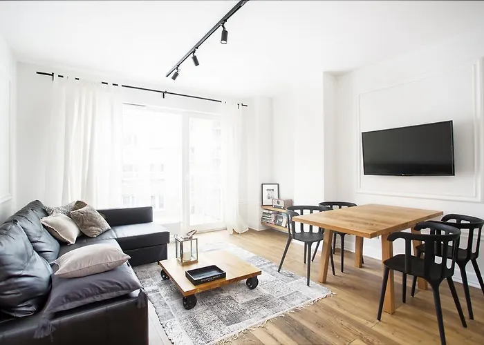 Apartament August